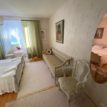 Frühstückspension Kultainen Joutsen Kuusamo