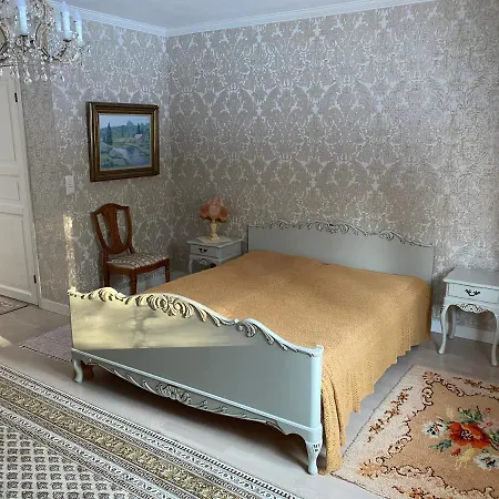 Kultainen Joutsen 3*