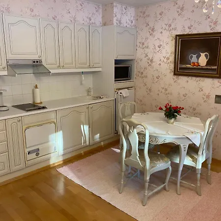 Kultainen Joutsen 3*