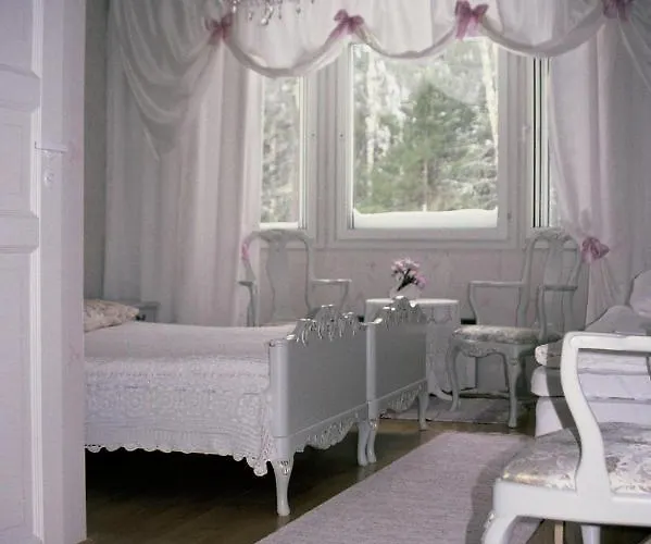 Kultainen Joutsen كوسامْوُ